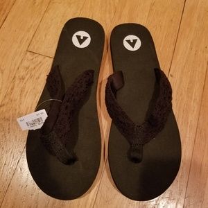 Airwalk Flip Flops